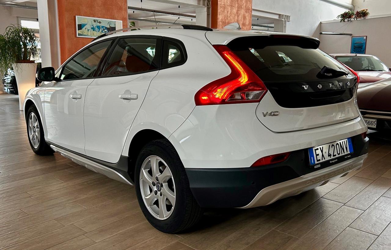 Volvo V40 Cross Country D2 Momentum