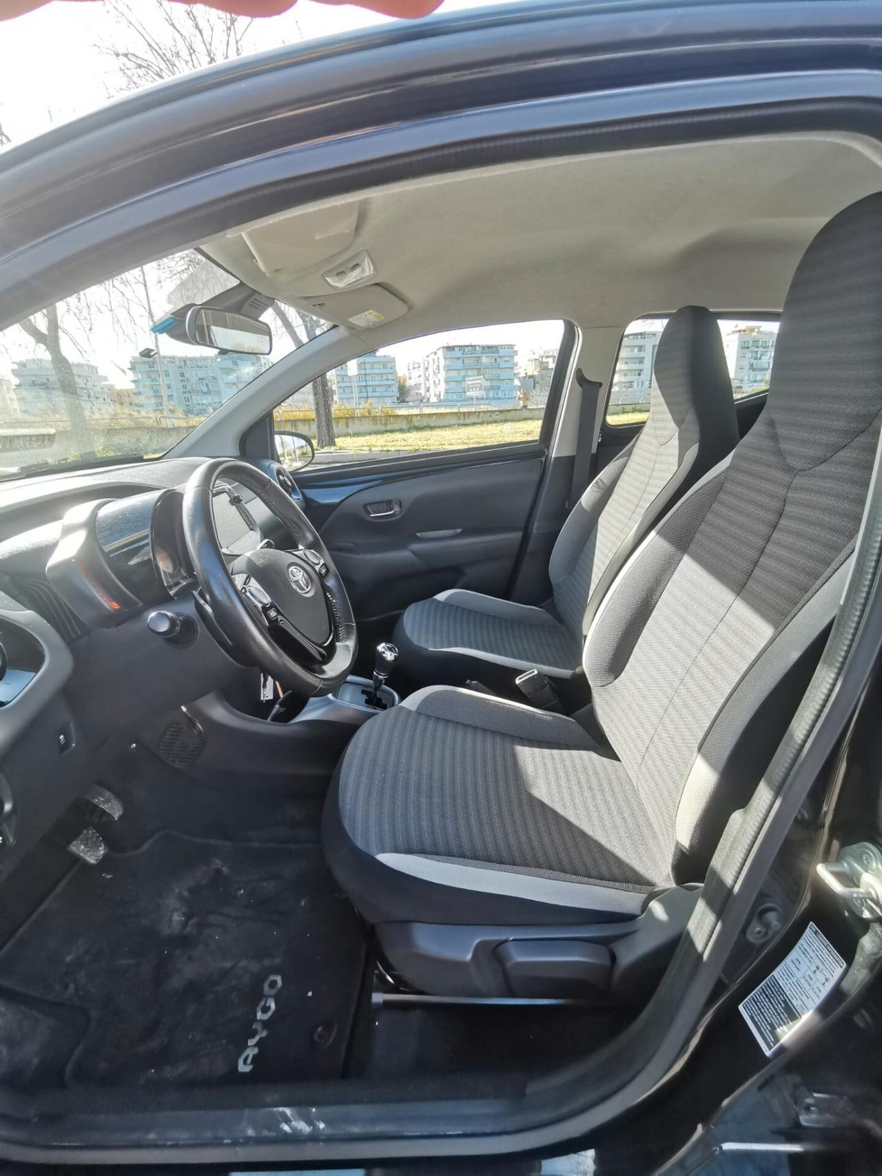 Toyota Aygo Connect 1.0 VVT-i 72 CV 5P. x-cite MMT 2019