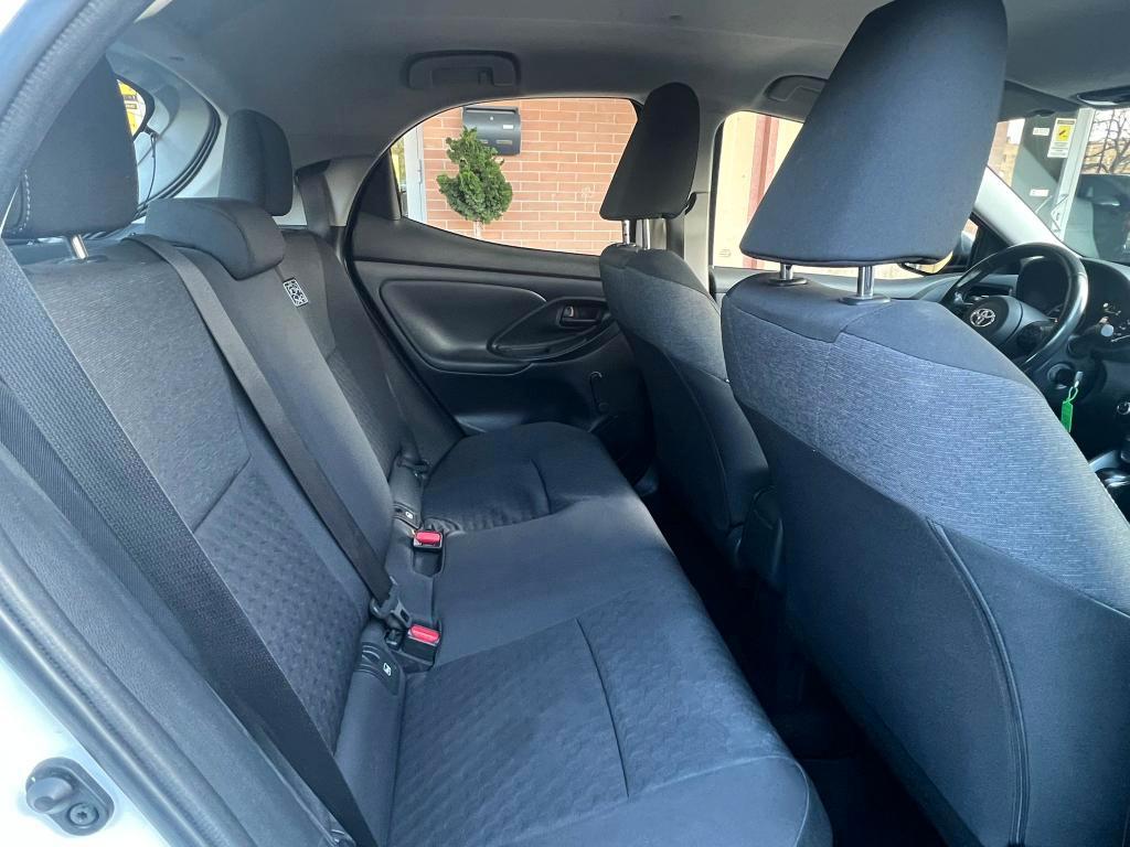 Toyota Yaris 1.5h Business