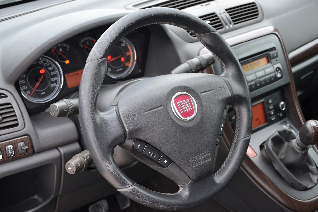 Fiat Croma 1.9 Multijet Emotion