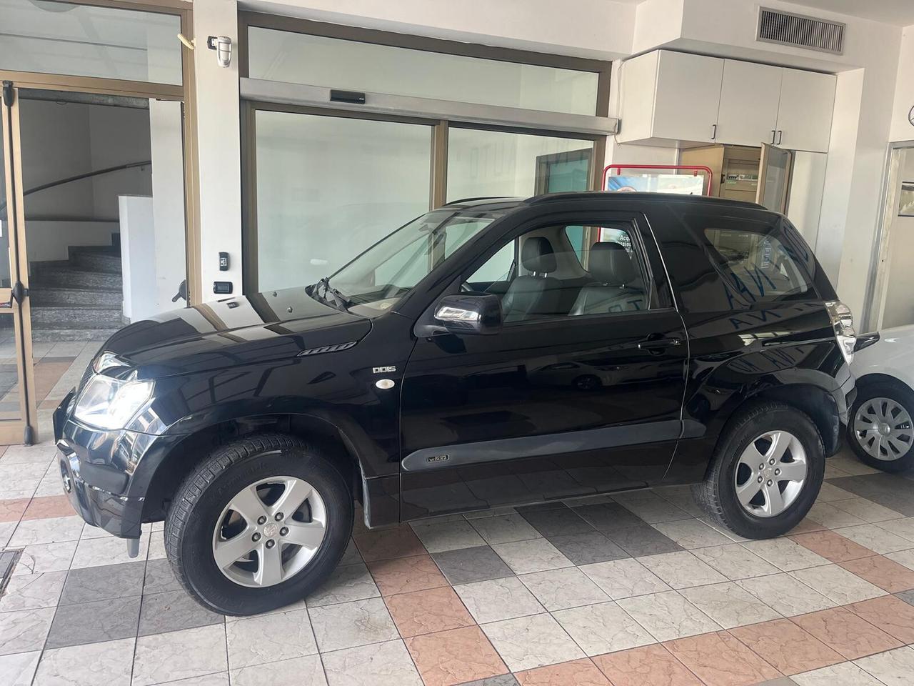 Suzuki Grand Vitara 1.9 DDiS 3 porte