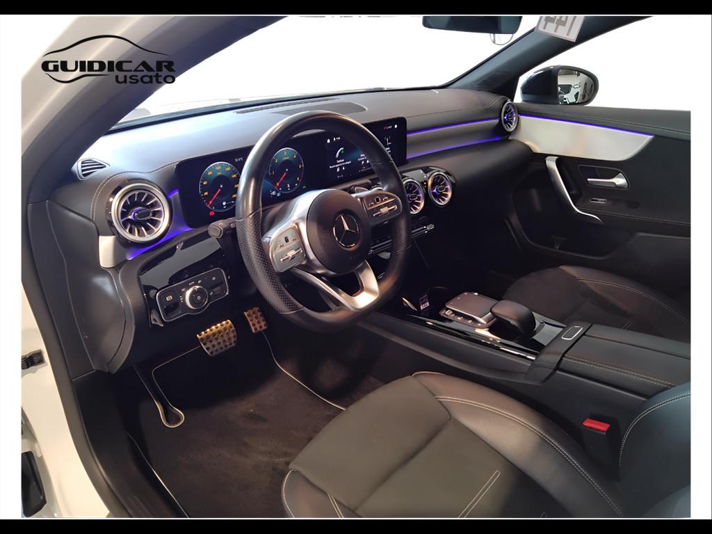 Mercedes-Benz Classe A - W177 2018 - A 180 d Premium auto