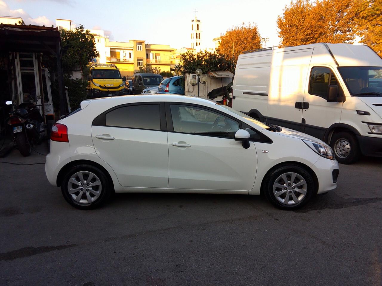 Kia Rio 1.4 CRDi WGT 5p. EX 2012