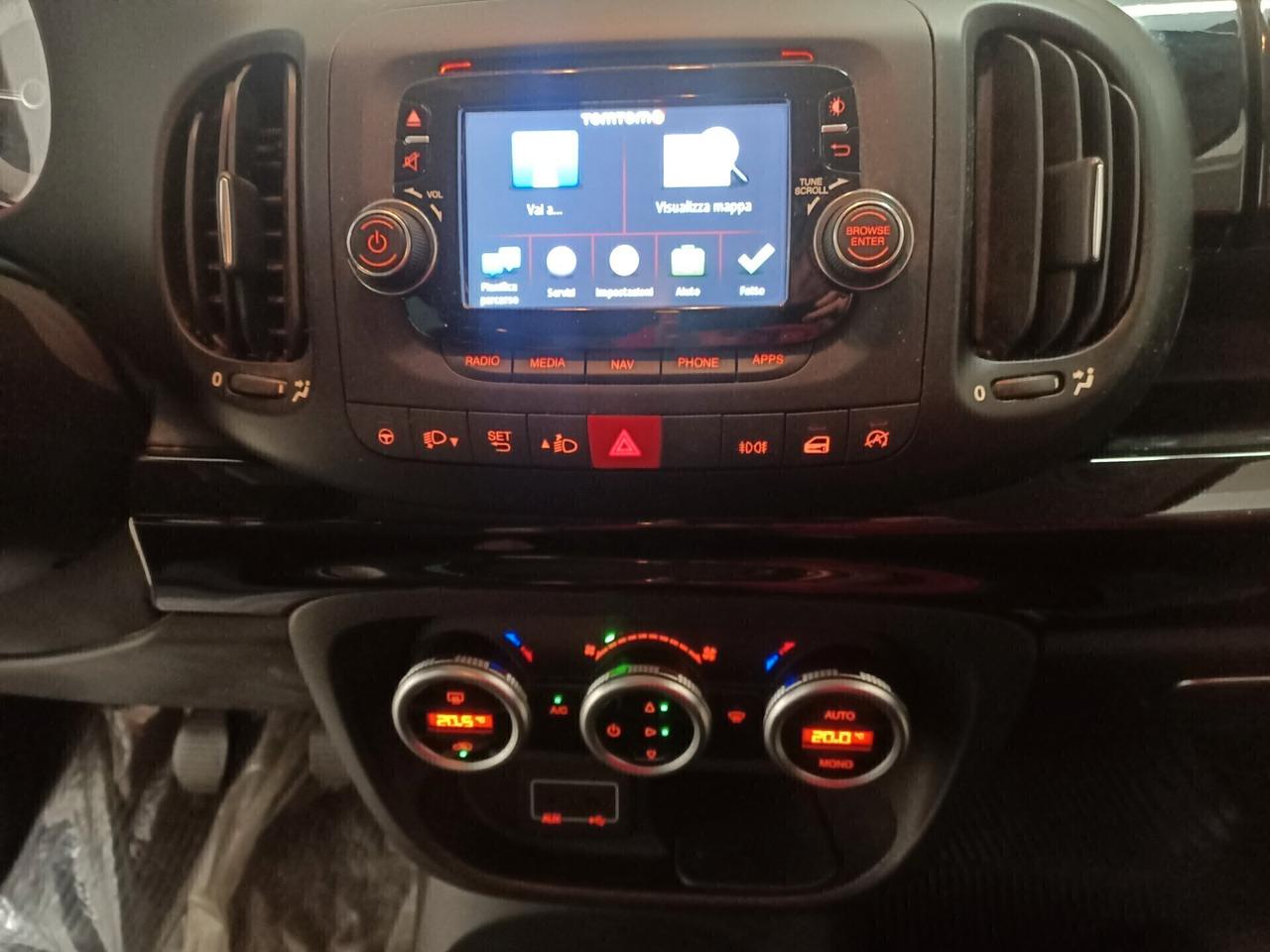 Fiat 500L 1.6 MJT 120CV Trekking navigatore grande trazione disinseribilePARI AL NUOVO 2016