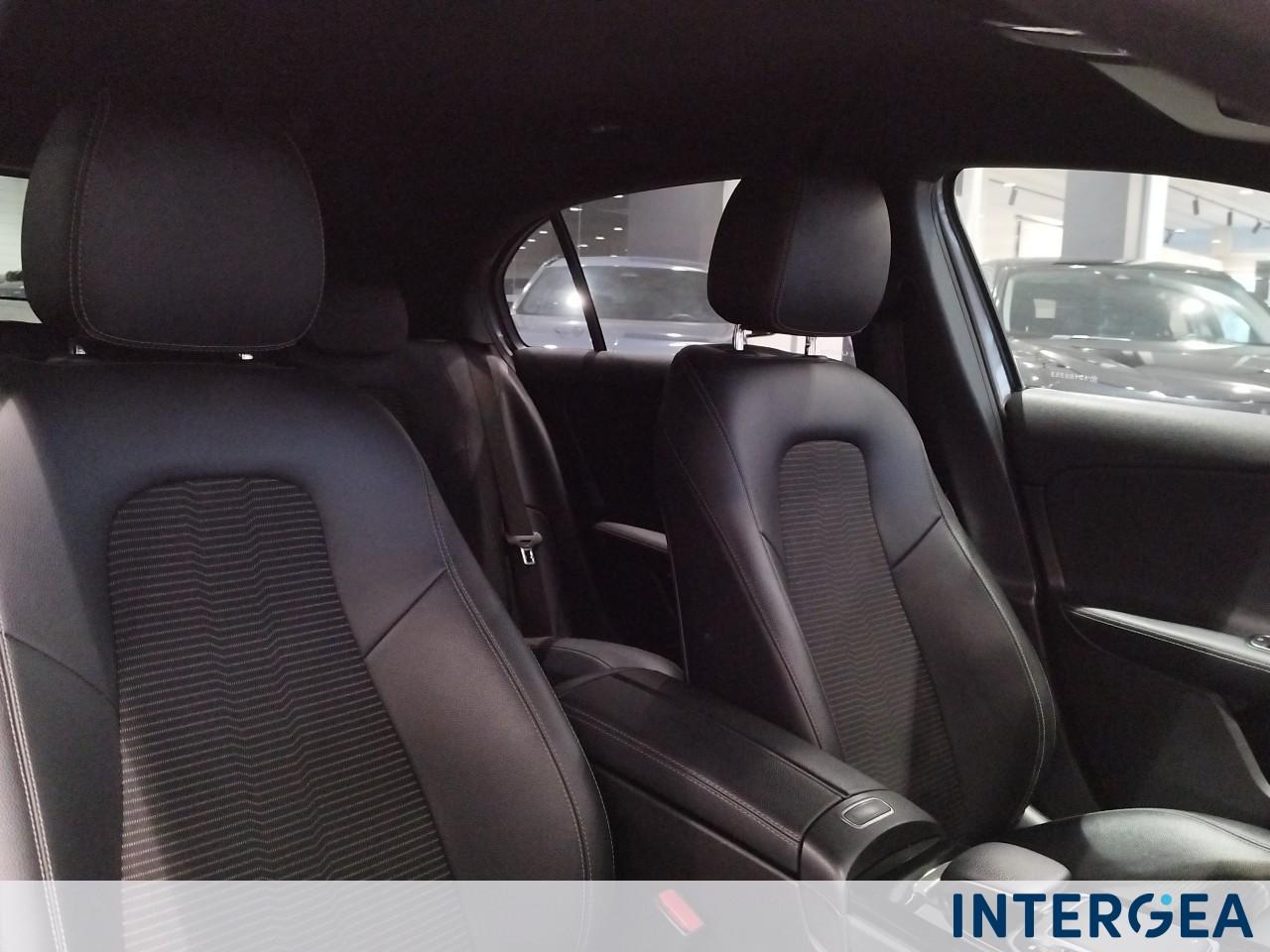 Mercedes-Benz A 180 d Premium auto