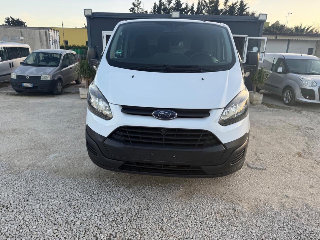 Ford Transit Custom 250 2.2 TDCi PC Furgone Entry