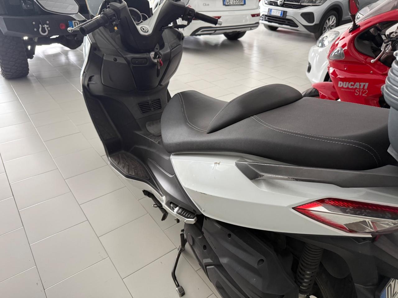 Sym ADX 300 Bauletto
