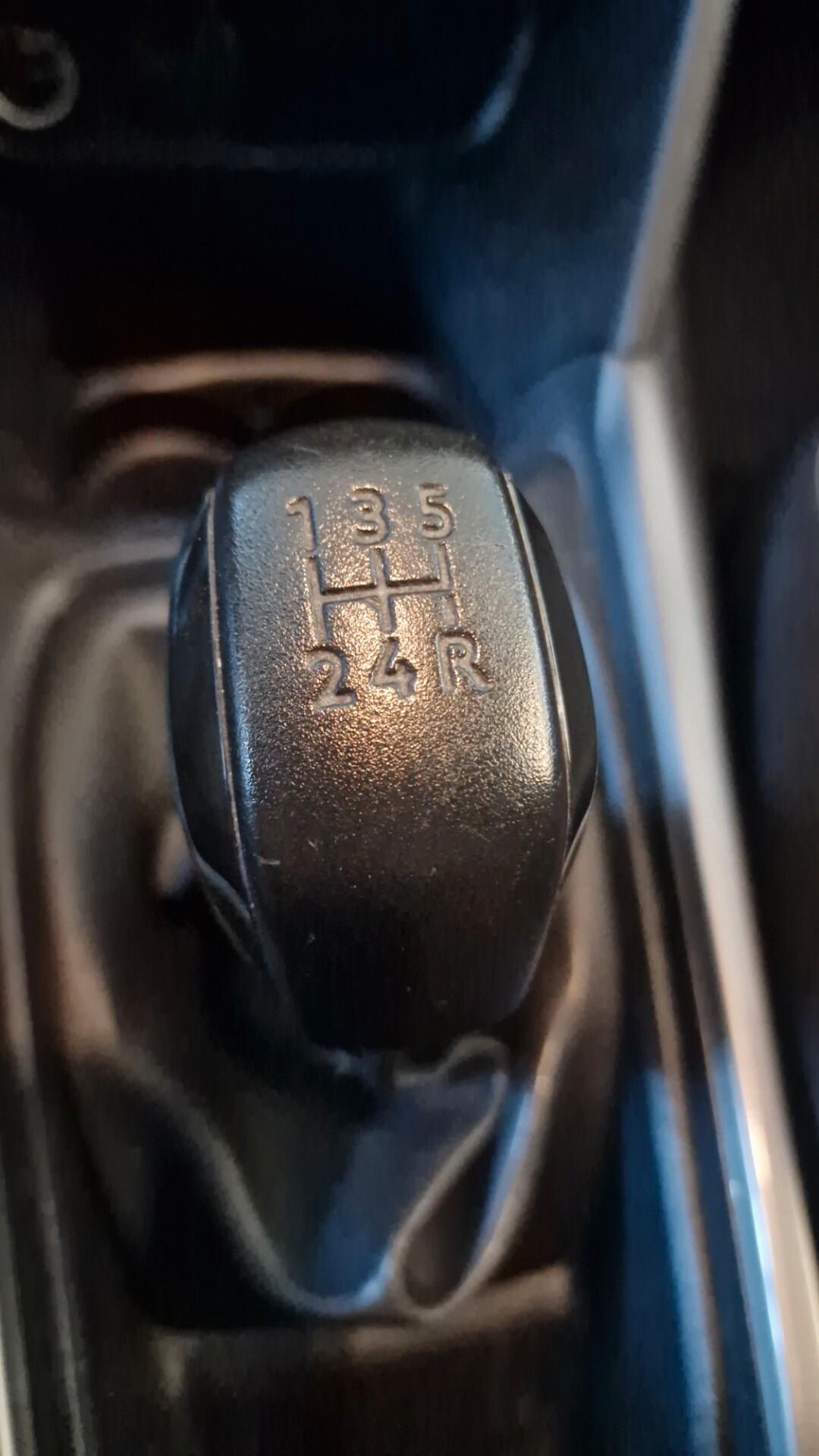 Peugeot 2008 BlueHDi 100 Allure