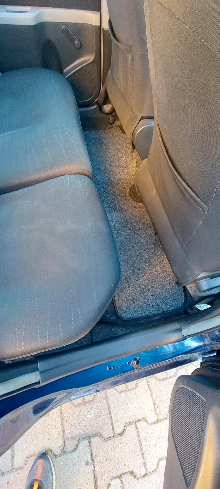 YARIS 1,0 BENZINA/GPL SCADENZA BOMBOLE NEL 2033 GOMME NUOVE IMPECCABILE