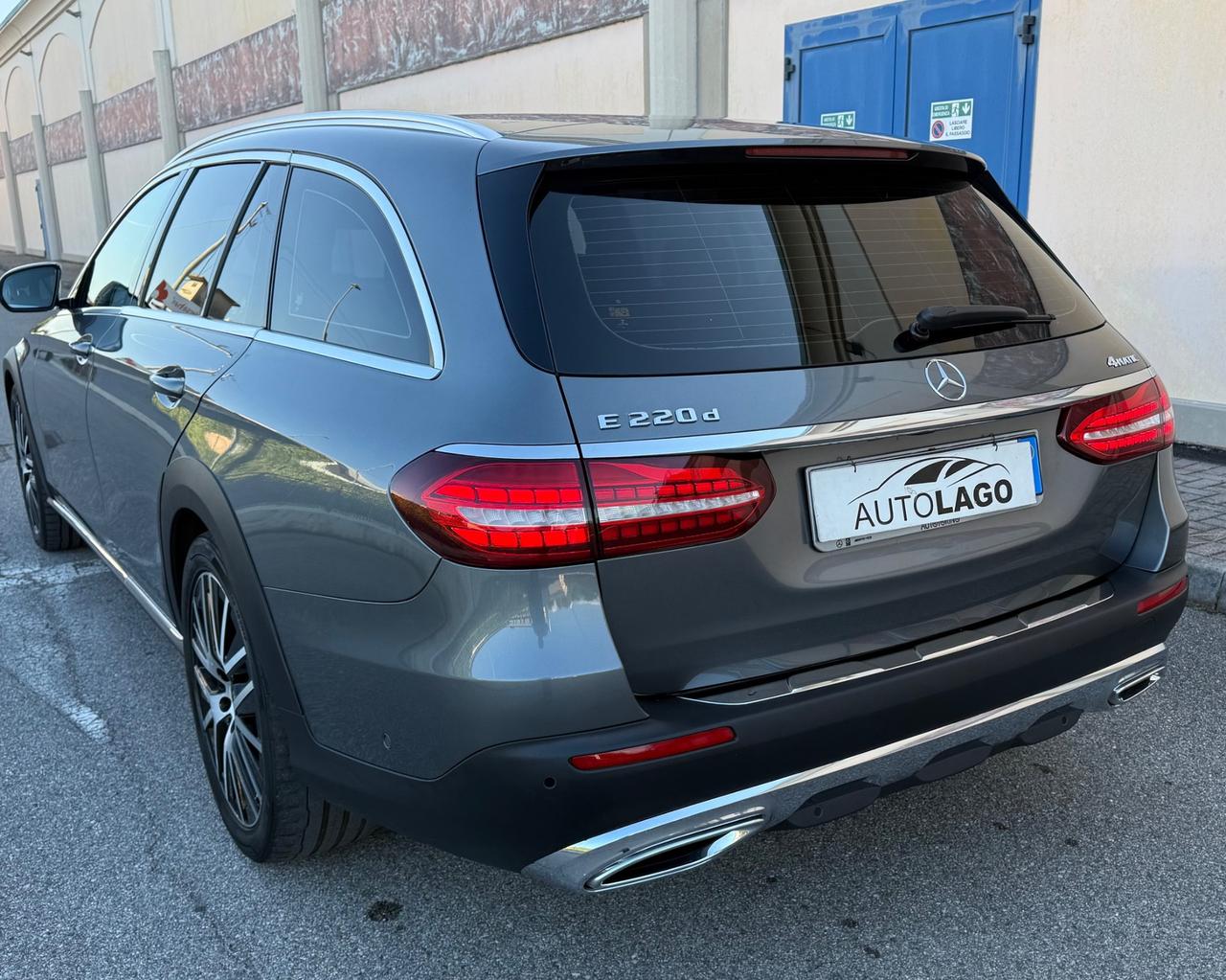 Mercedes-benz E 220 .4Matic Aut.Premium .All-Terrain