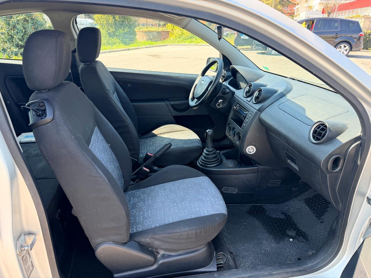 Ford Fiesta 1.2 16V 3p. Ghia