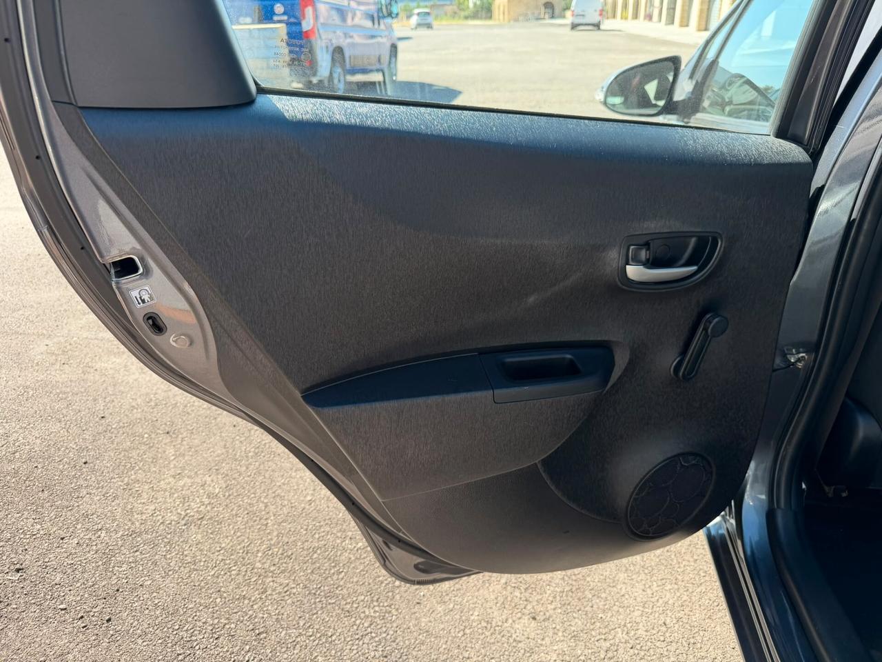 Toyota Yaris 1.4 D-4D 5 porte Active