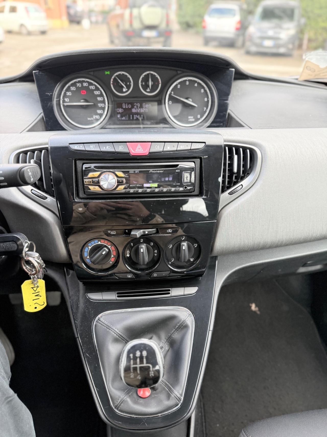 Lancia Ypsilon 1.2 69 CV 5 porte GPL Ecochic Gold