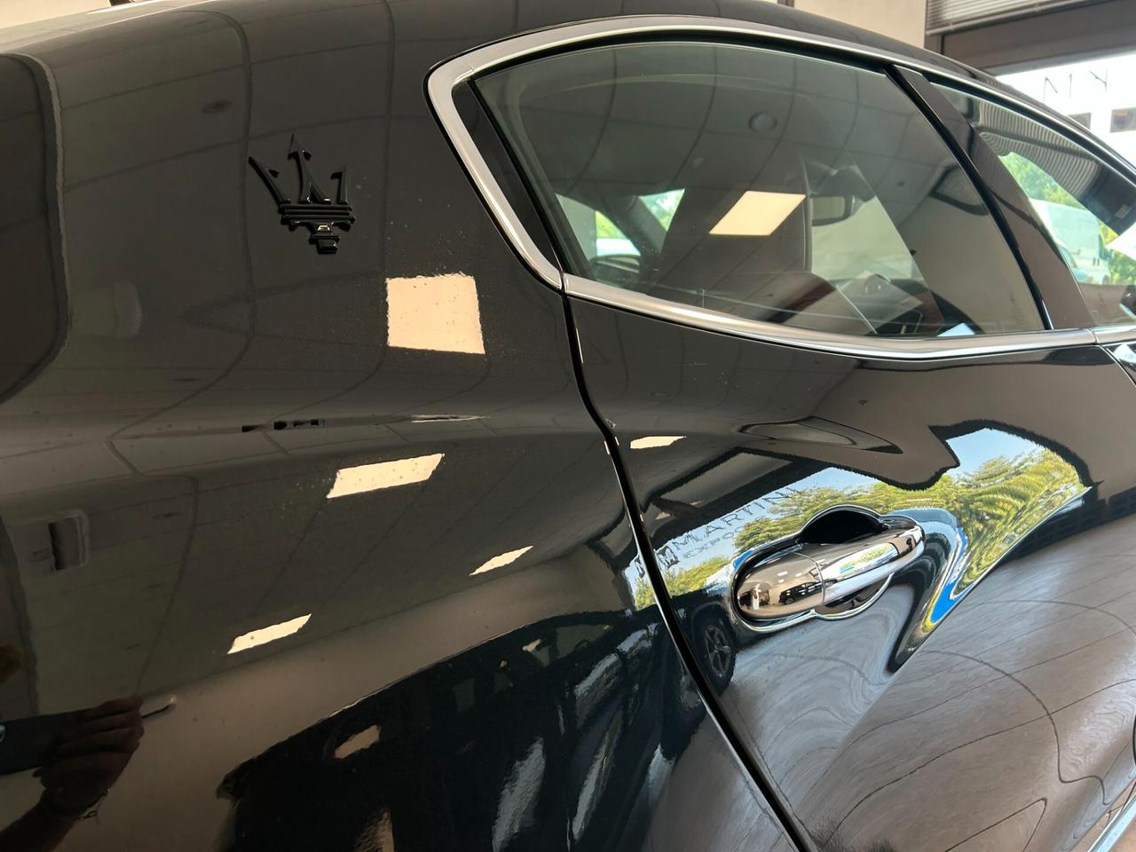 Maserati Ghibli V6 3.0 Modena 350CV