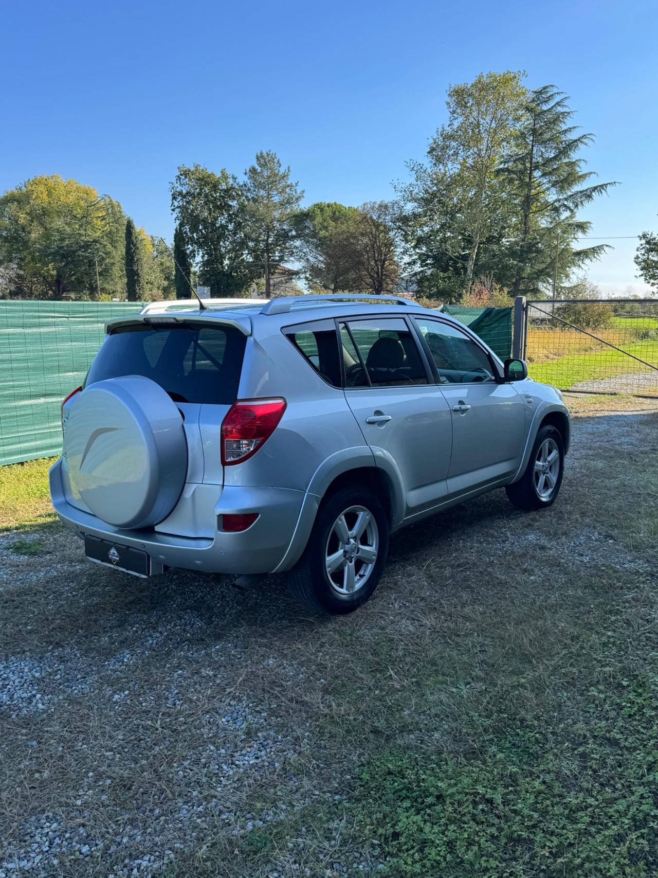 Toyota RAV 4 RAV4 2.2 D-4D 177 CV Sol Plus