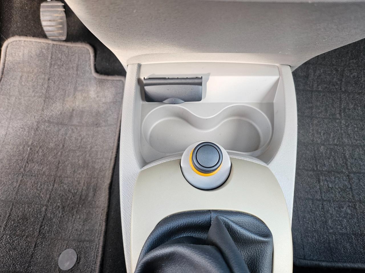 Renault Twingo 1.2 8V Dynamique (43 kw) 58cv