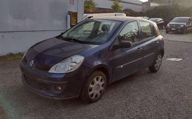 Renault Clio 1.2 16v Confort *NEOPATENTATI*