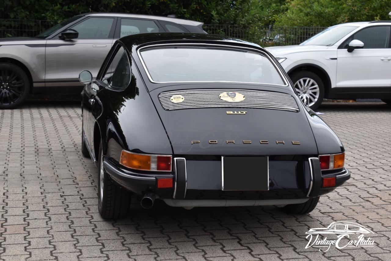 Porsche 911 2.2T