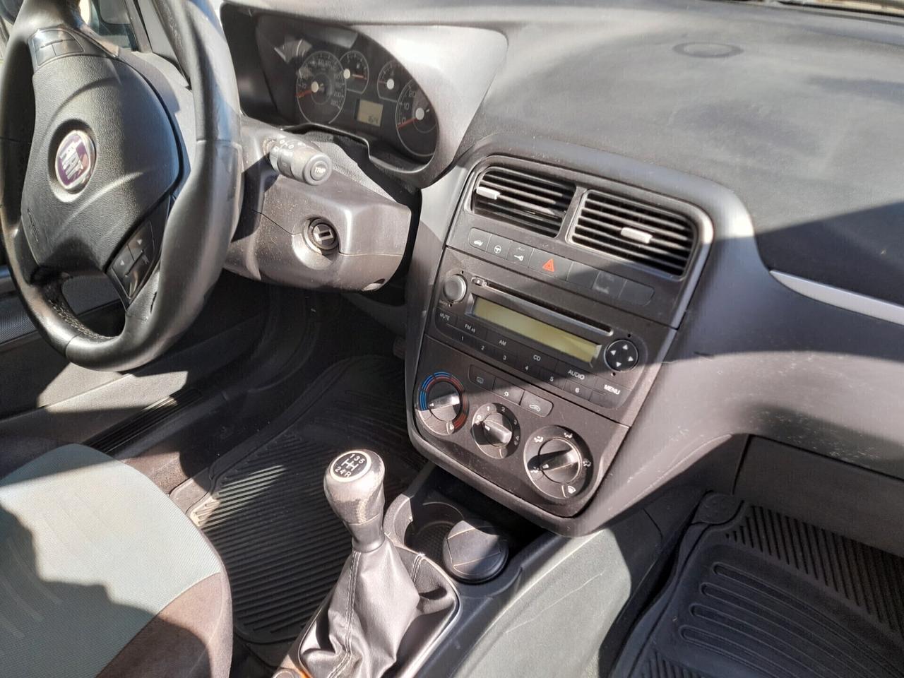 Fiat Grande Punto 1.3 MJT 75 CV 5 porte Dynamic