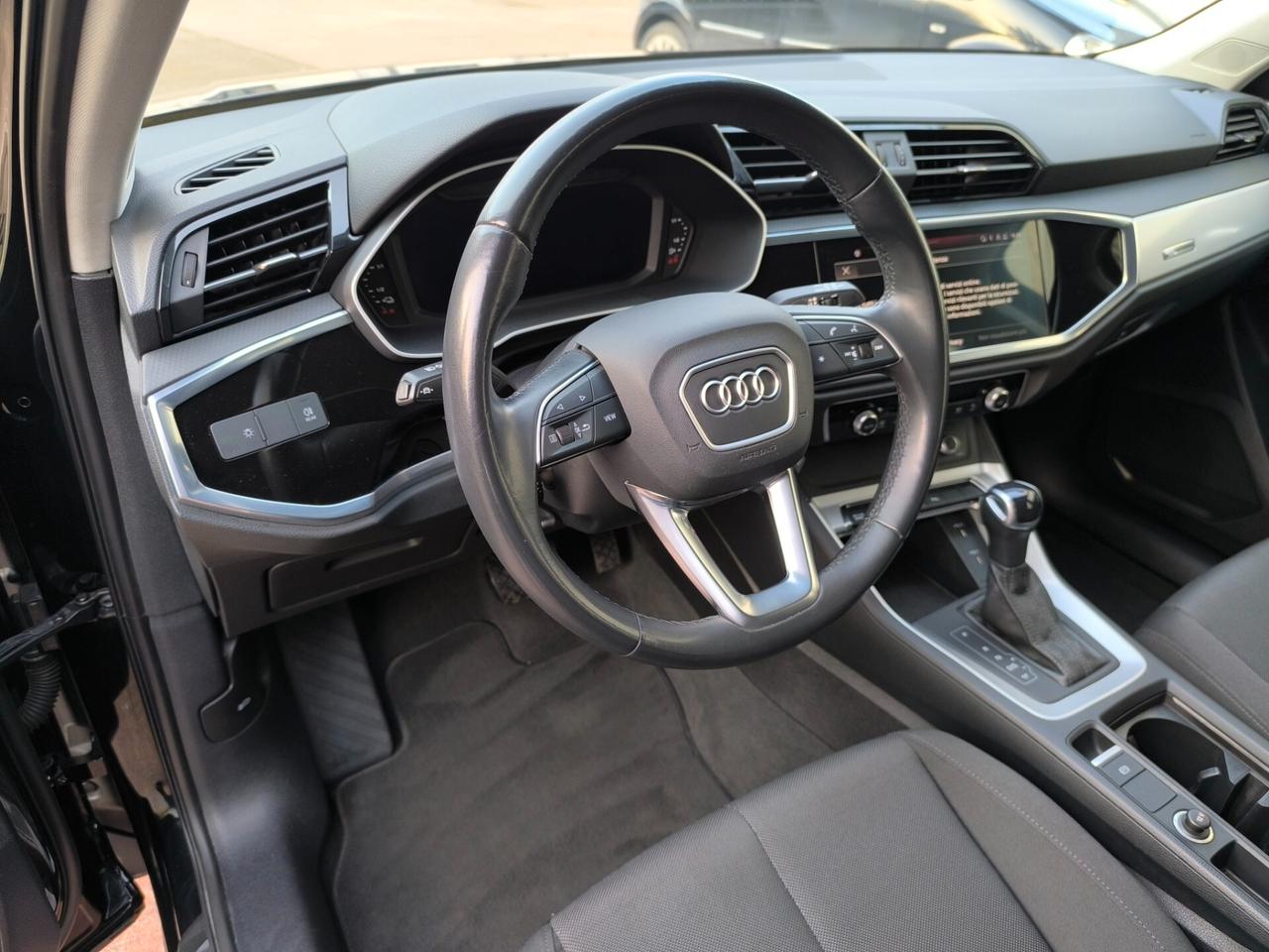 Audi Q3 SPB 45 TFSI e S tronic Business Plus