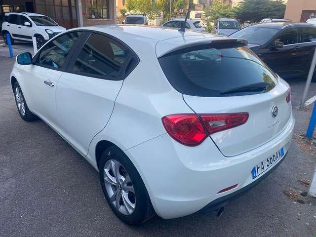 Alfa Romeo Giulietta Giulietta III 2010 1.4 tb Progression 105cv E6