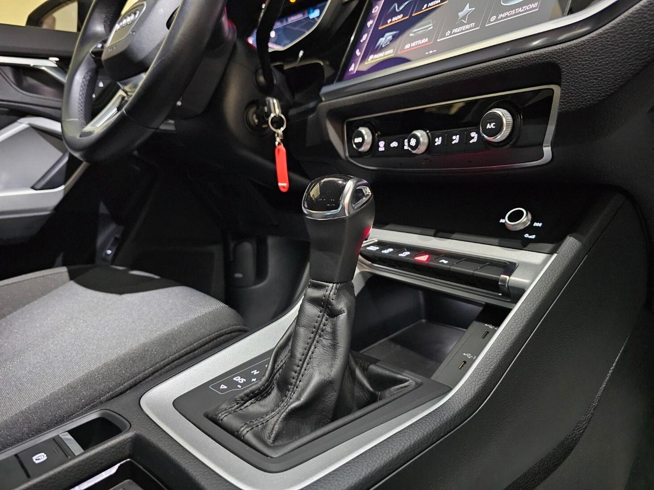 Audi Q3 SPB 35 TDI S tronic Business Plus