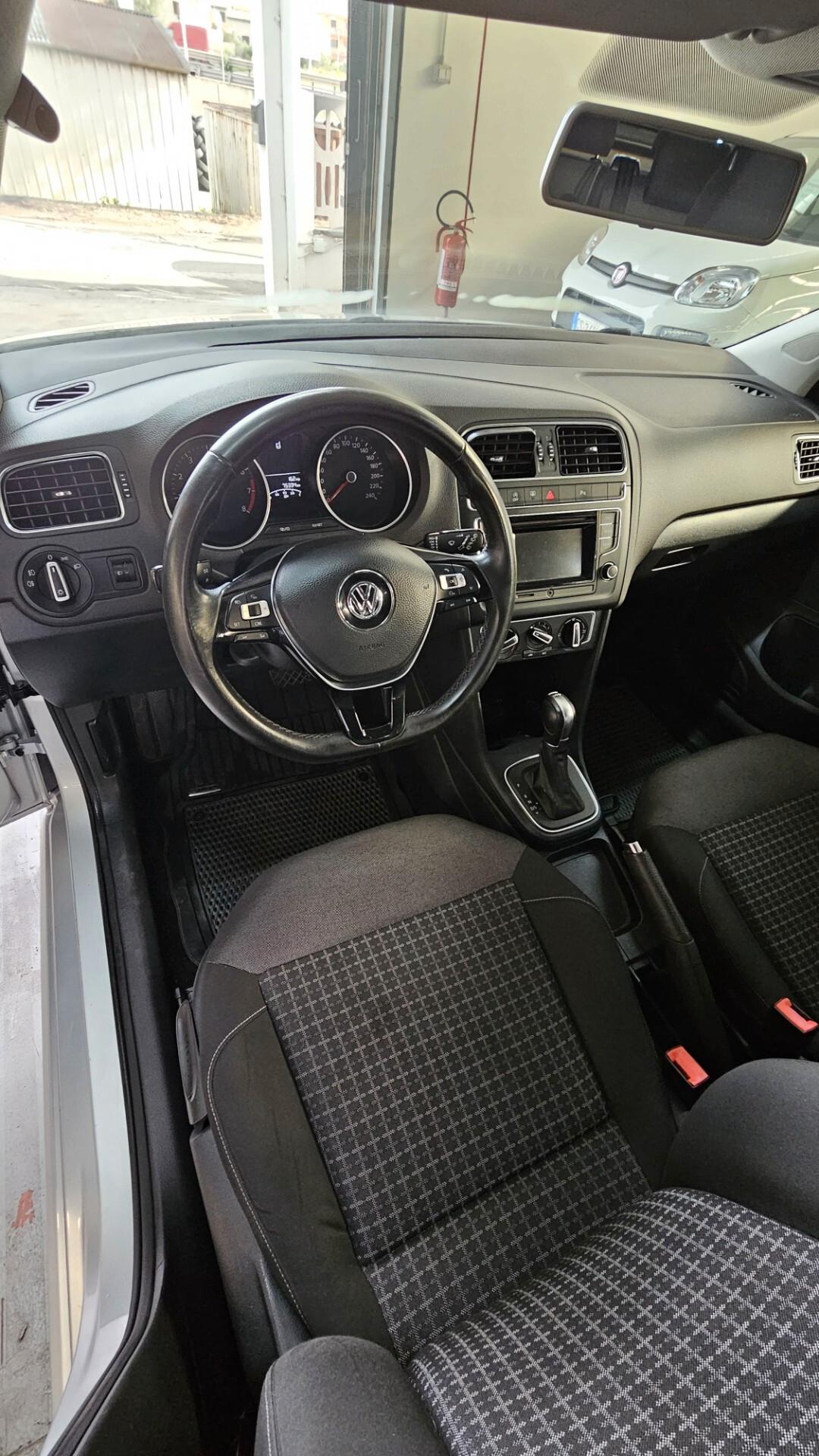 Volkswagen Polo 1.2 90CV BENZINA DSG - 2014