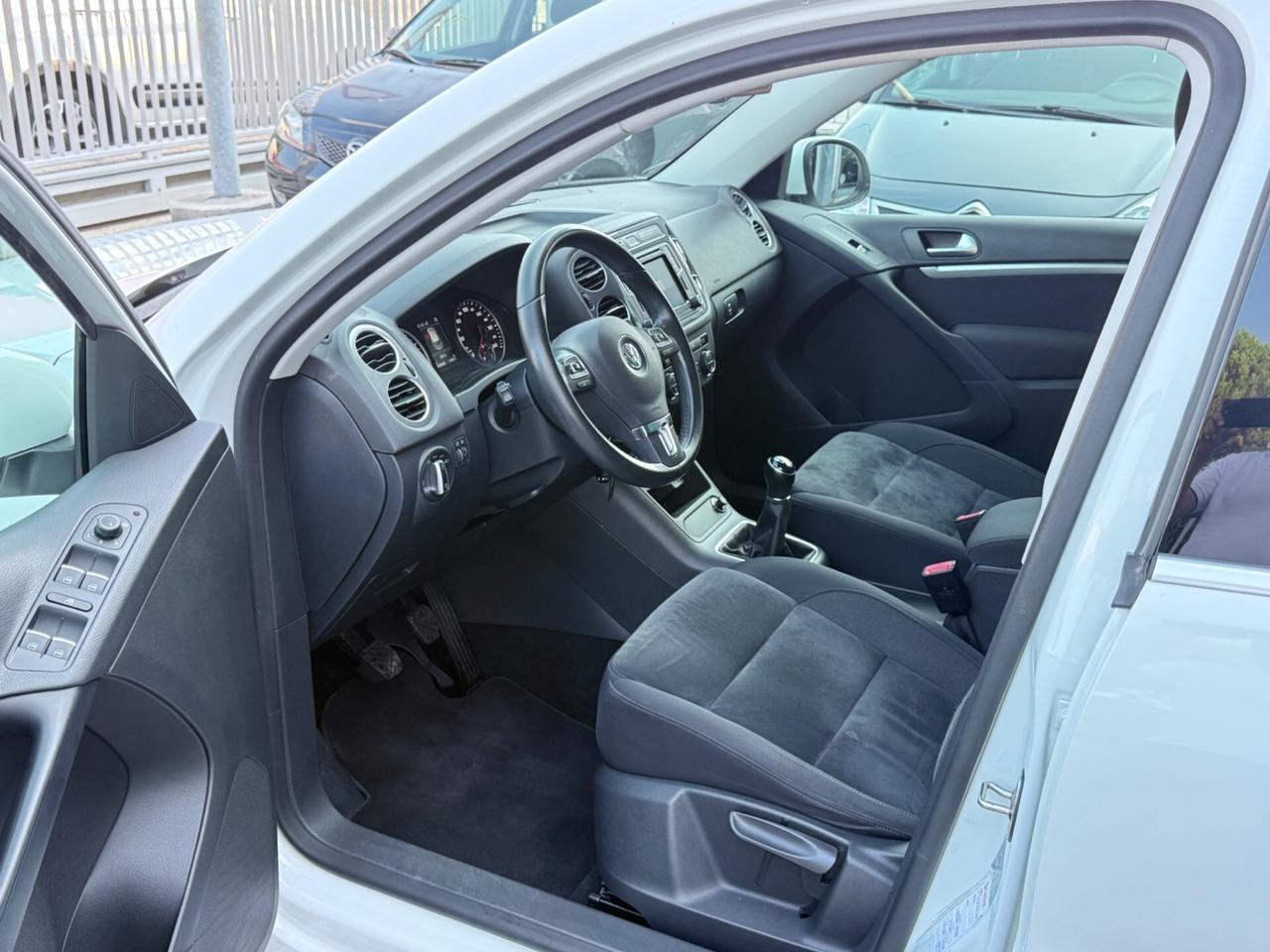 Volkswagen Tiguan Euro 6 2.0 TDI 110 CV Sport & Style BlueMotion Technology