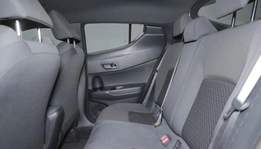 Toyota C-HR 1.8 Hybrid E-CVT Business