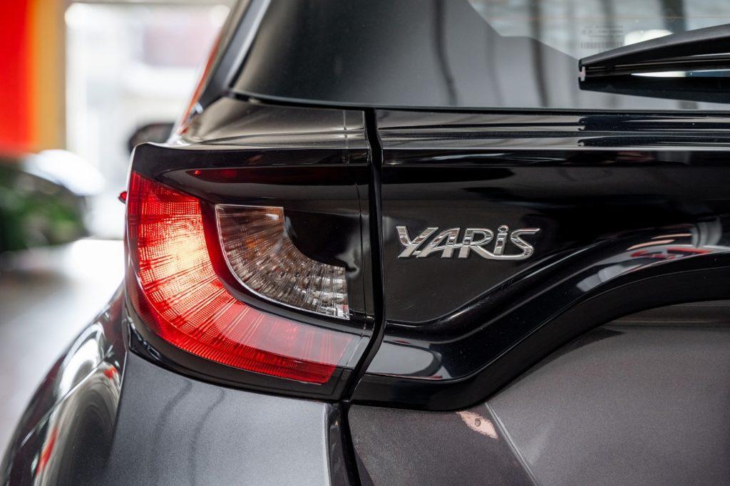 TOYOTA Yaris 1.5 Hybrid 5 porte Active