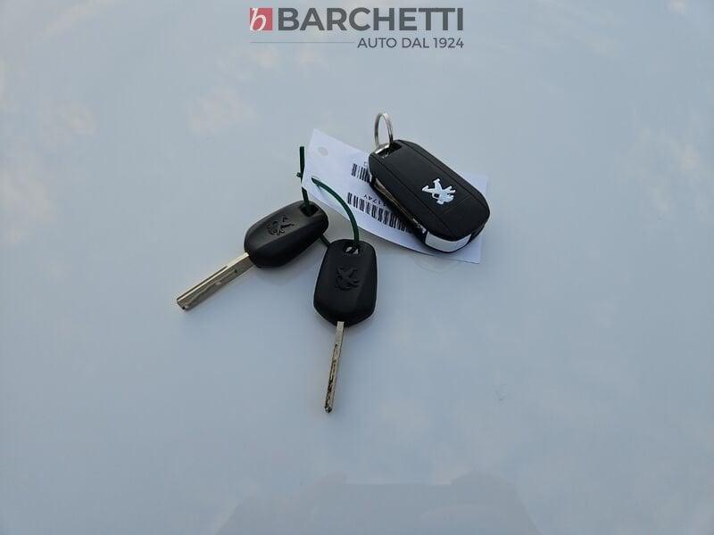 Peugeot 2008 1.2 PURETECH TURBO 110 CV STOP&START ALLURE