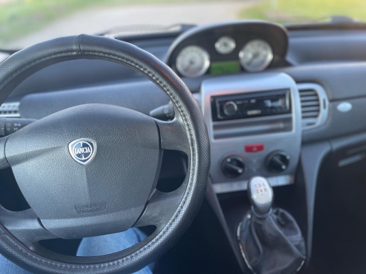 Lancia Ypsilon 1.2 Elle