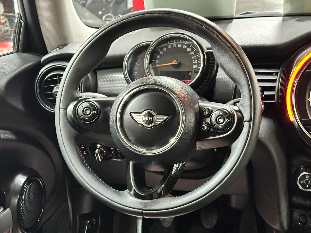 MINI COOPER 1.5 DCI 95cv ONE D - 2015