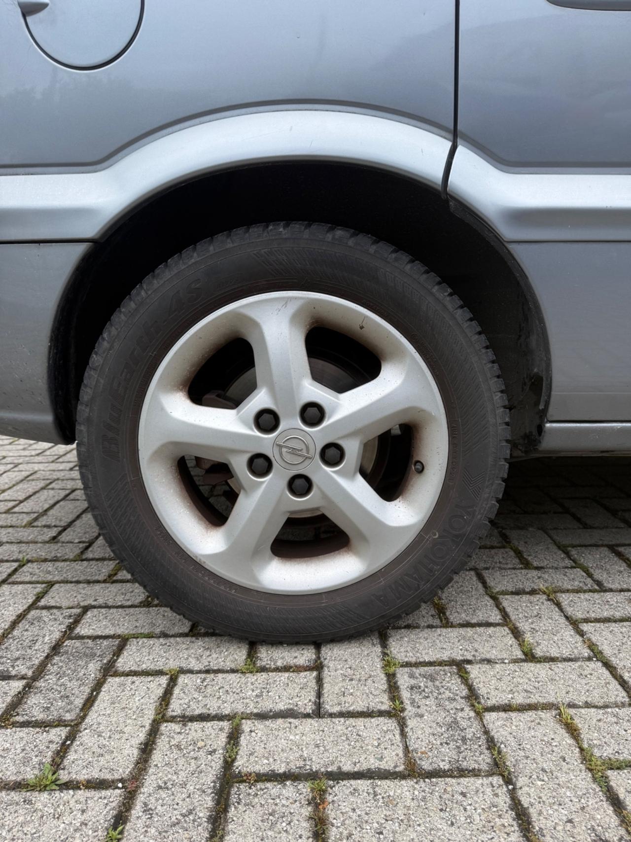 Opel Zafira 7 POSTI