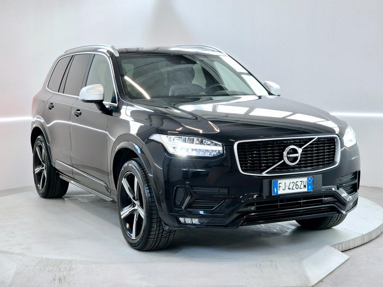 Volvo XC 90 R-DESIGN 7 POSTI