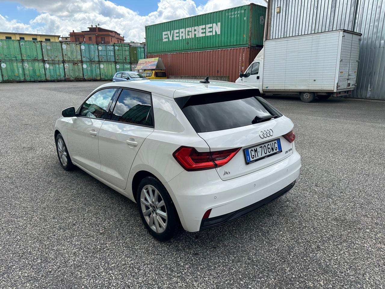 Audi A1 SPB 25 TFSI Identity Black AUTOM