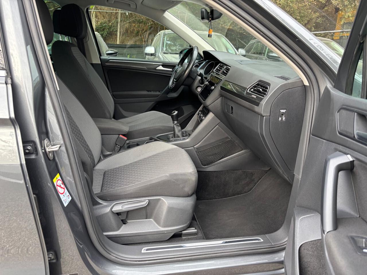 Volkswagen Tiguan 1.6 TDI R-Line sport