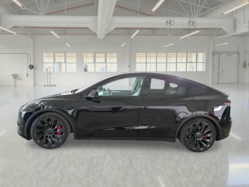 TESLA MODEL Y 75 KWH PERFORMANCE DUAL MOTOR 4WD AUT SUV