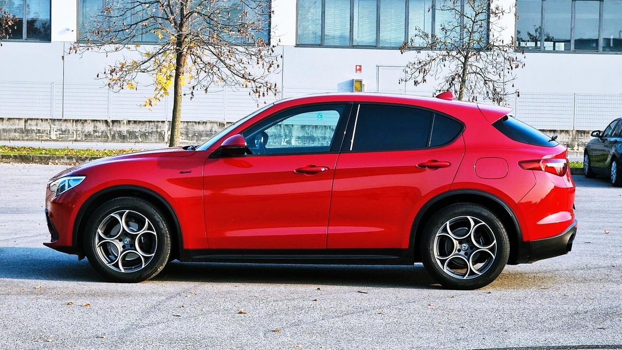 Alfa Romeo Stelvio 2.2 Turbodiesel 190 CV AT8 Q4 Sprint