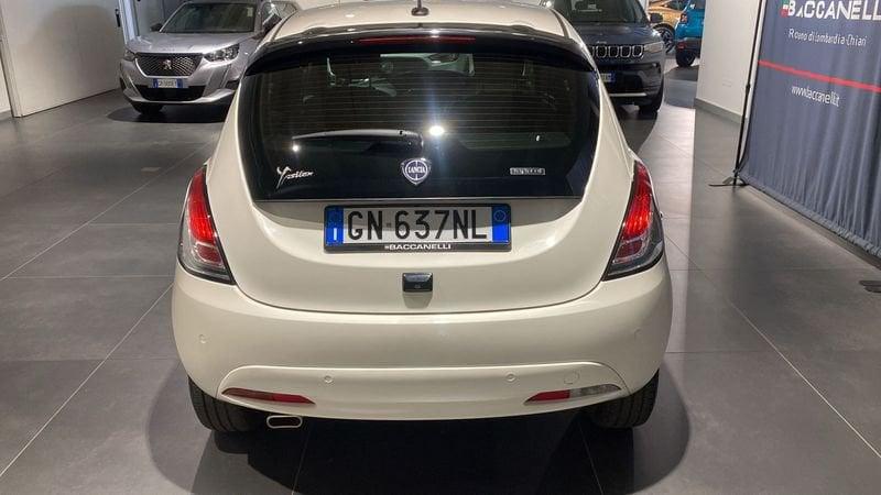 Lancia Ypsilon 1.0 FireFly 5 porte S&S Hybrid Gold Plus