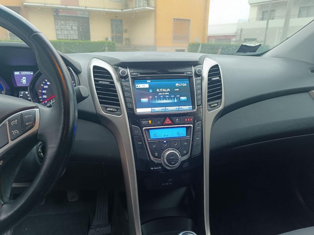 Hyundai i30 1.6 CRDi Business NAVIGATORE RETROCAMERA