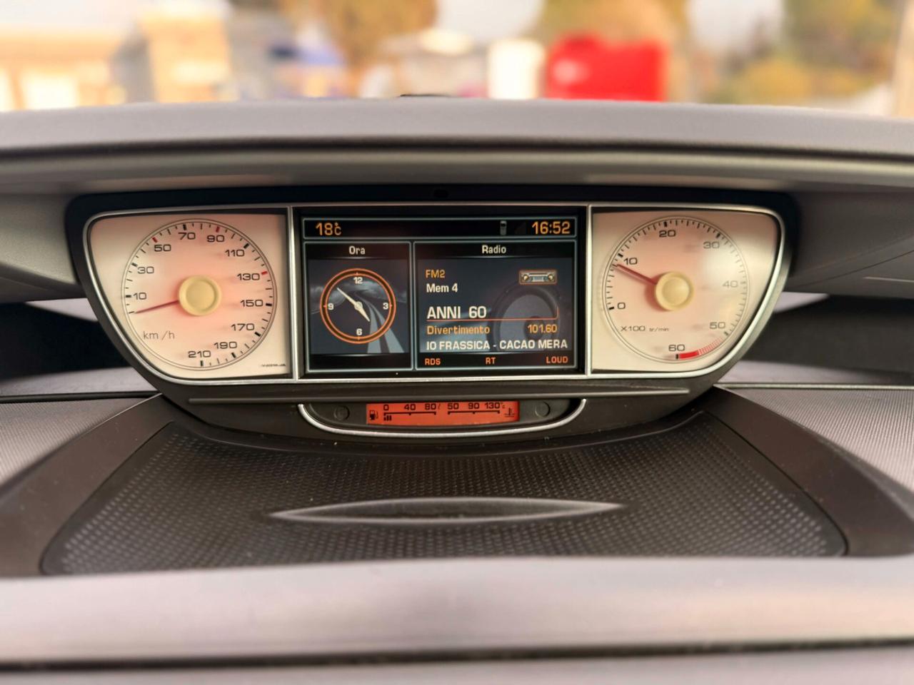 Peugeot 807 2.0 HDi FAP SV 7 POSTI