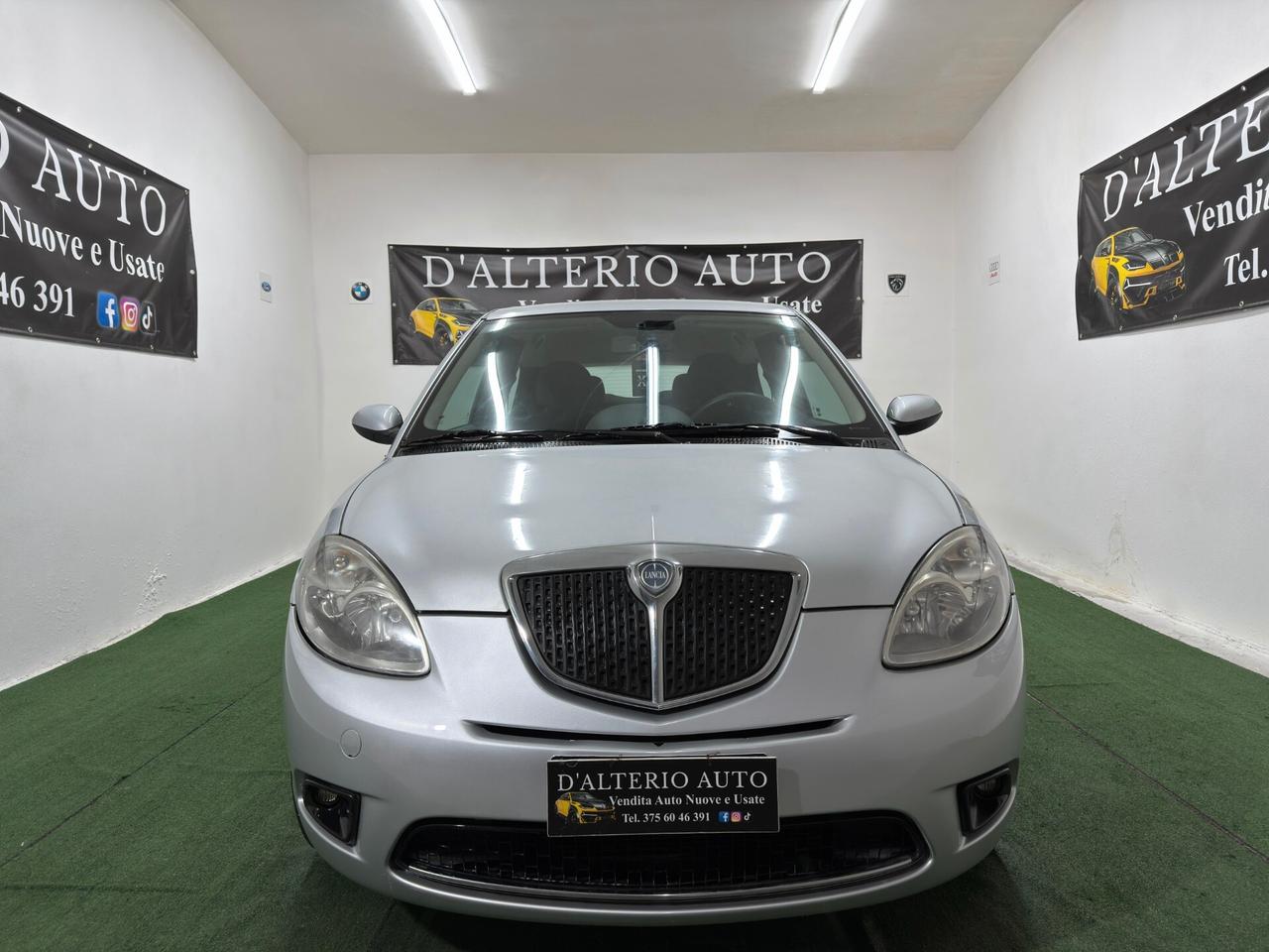Lancia Ypsilon 1.2 Modamilano