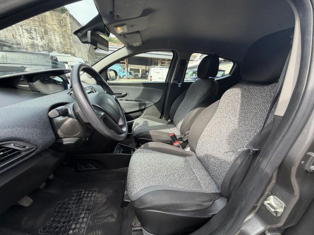 LANCIA Ypsilon 1.0 FireFly 5 porte S&S Hybrid Silver Plus 5 POSTI