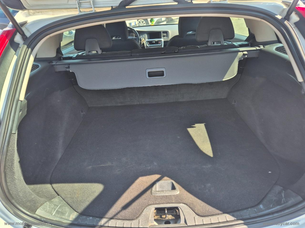 VOLVO V60 D2 Business