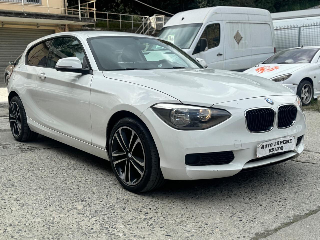 Bmw 116 116d 3p. Msport 2013