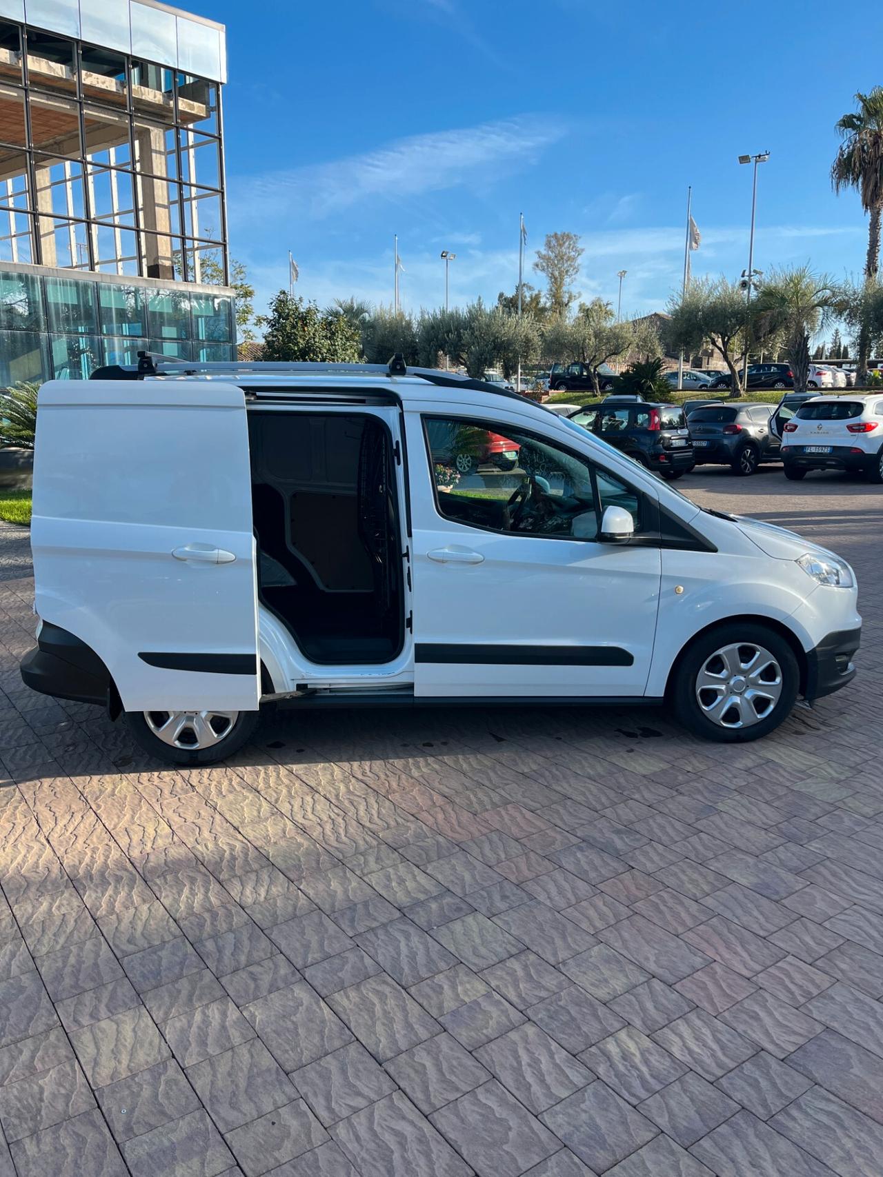 Ford Transit Courier Transit Courier 1.5 TDCi 75CV Van Entry