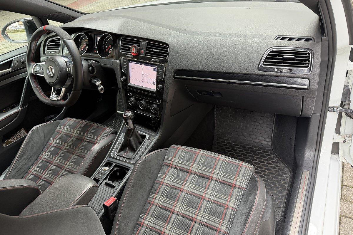 VOLKSWAGEN Golf GTI 2.0 TSI 5p. BlueMotion Technology