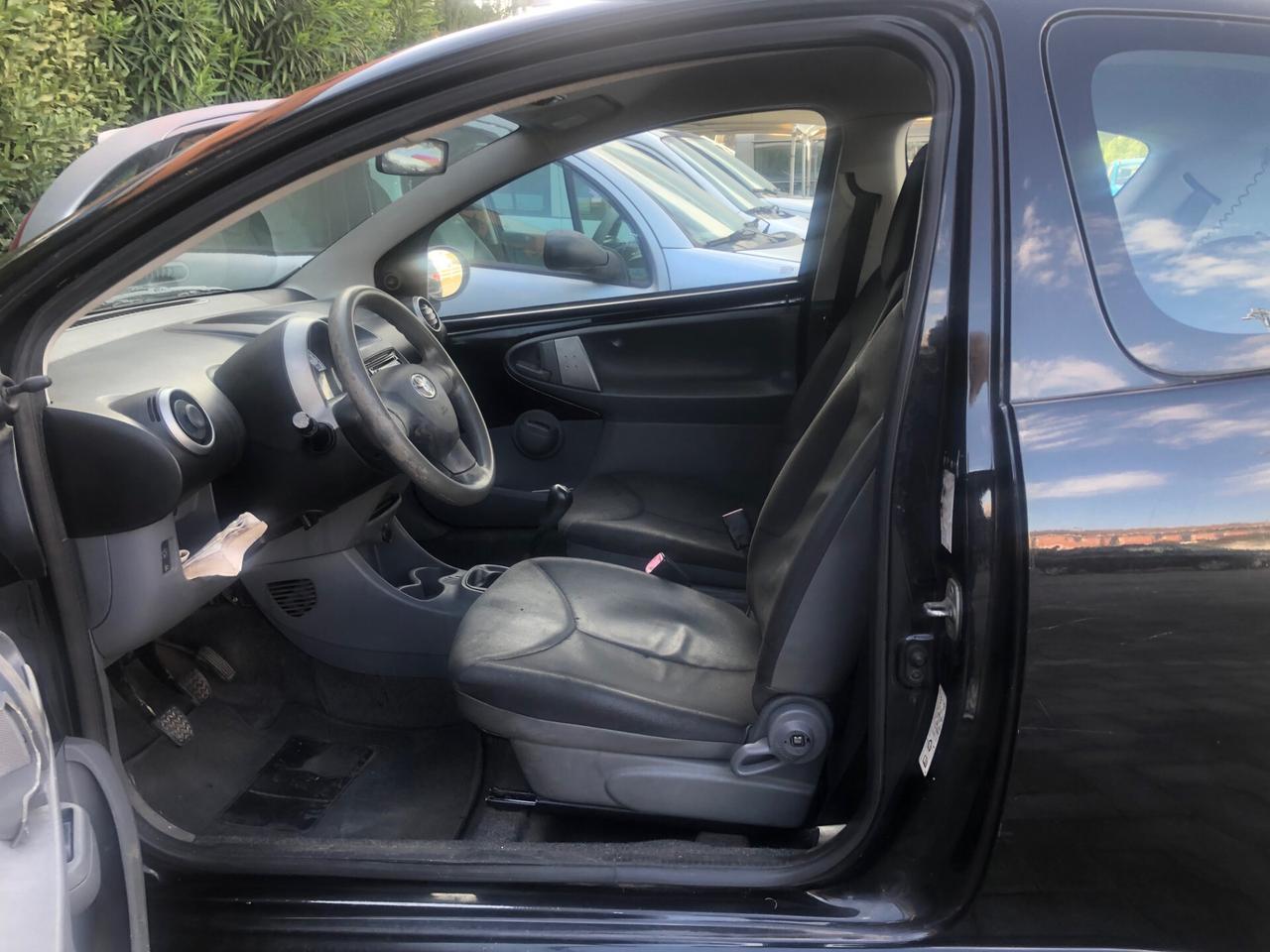 Toyota Aygo 1.4 turbodiesel 3 porte Sol