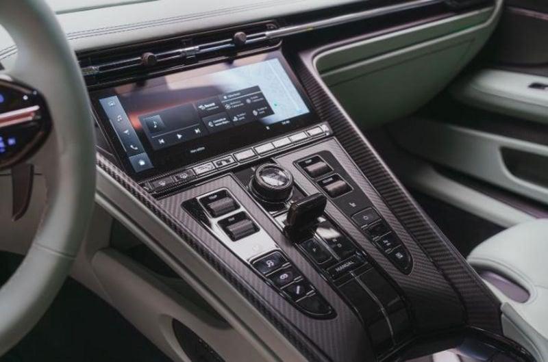 Aston Martin DB12 Aston Martin DB12 *IVA ESPOSTA*